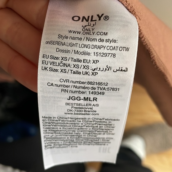 Light long drapey coat in blush - Picture 2 of 2